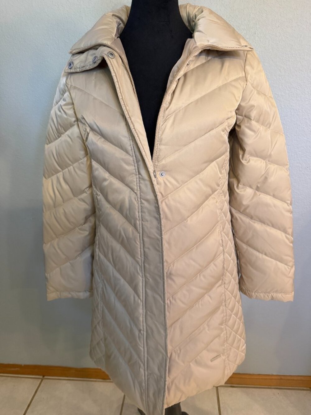 Kenneth Cole Reaction Cream Long Puffer Coat Quilted Winter Jacket (M)